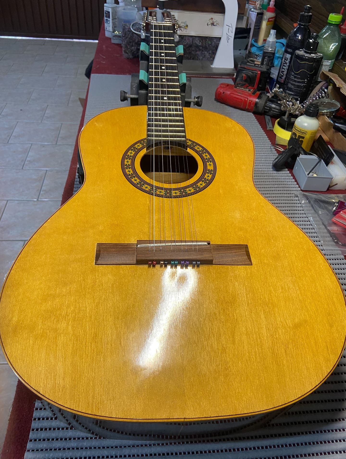 Violão clássico — manutenção